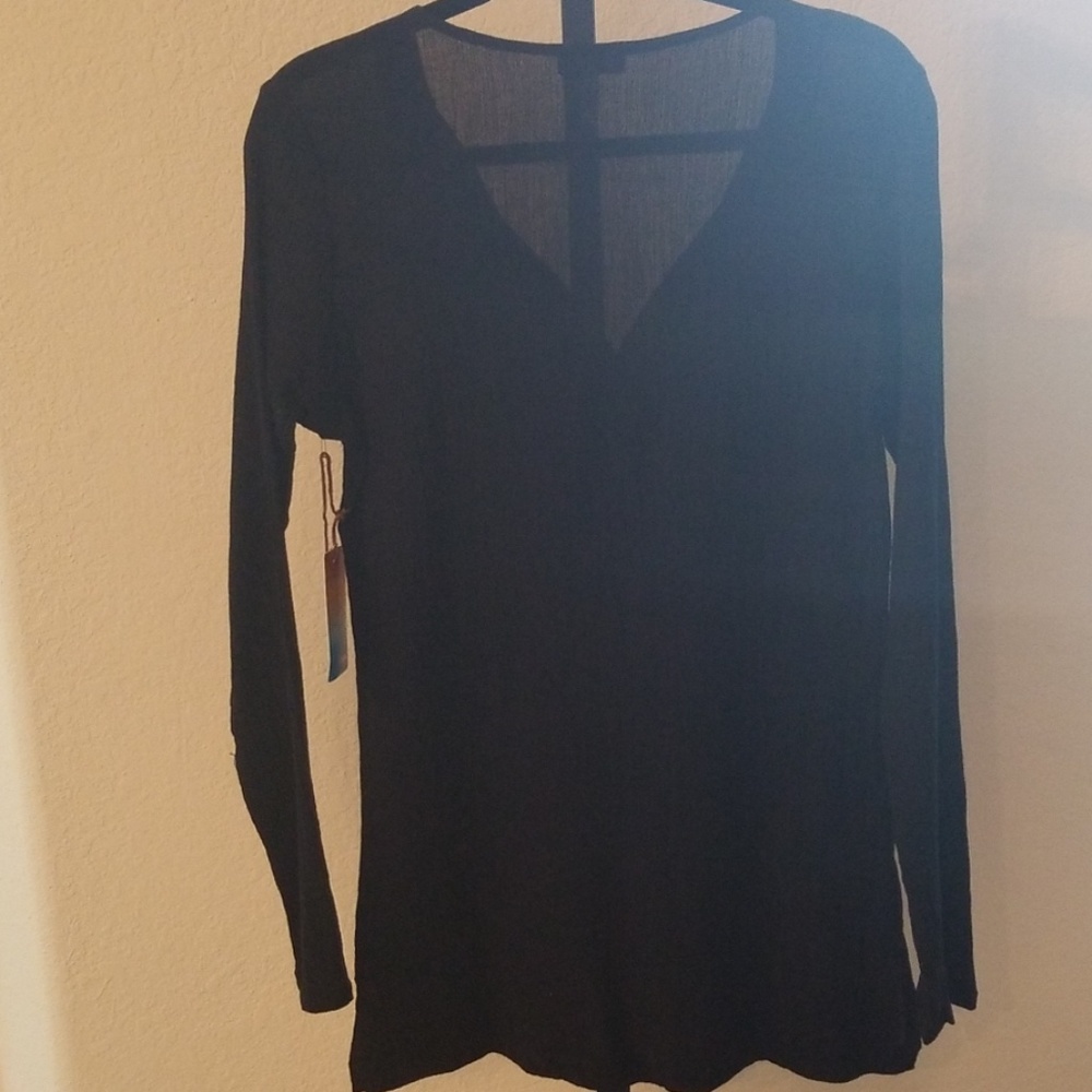 Top - Picture 4 of 6